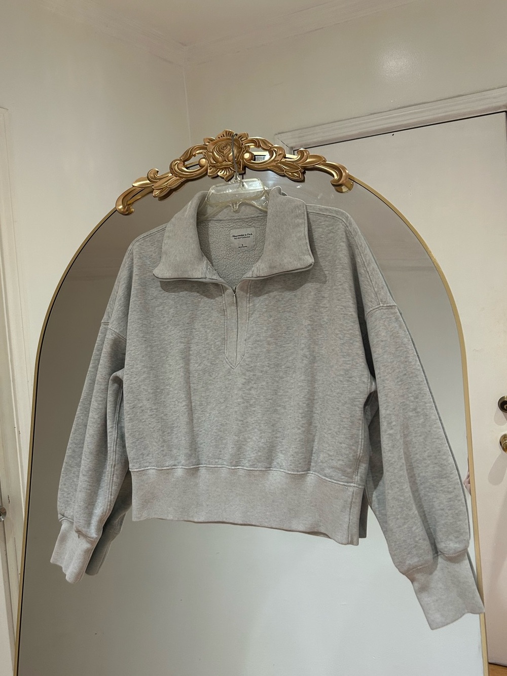 Abercrombie & Fitch Soft A&F Collection Heather Gray Quarter-Zip Crop Pullover